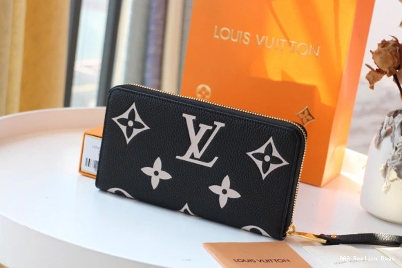 Aaa replica bags LOUIS WALLET VUITTON ZIPPY 0711